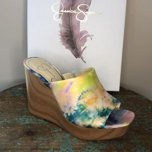 NEW Jessica Simpson Tie Dye Wedge Platform Sandal